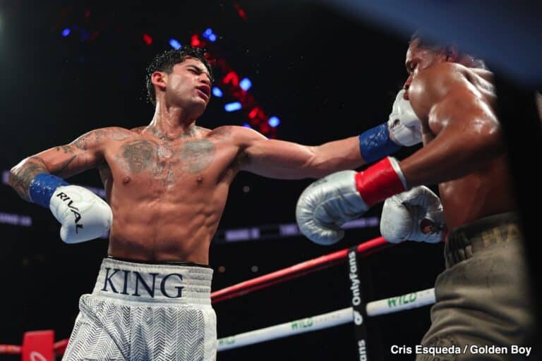 Oscar De La Hoya Gives The Clap To Eddie Hearn, Devin Haney (Digging Into Oscar’s Clapback Thursday) - Boxing Image