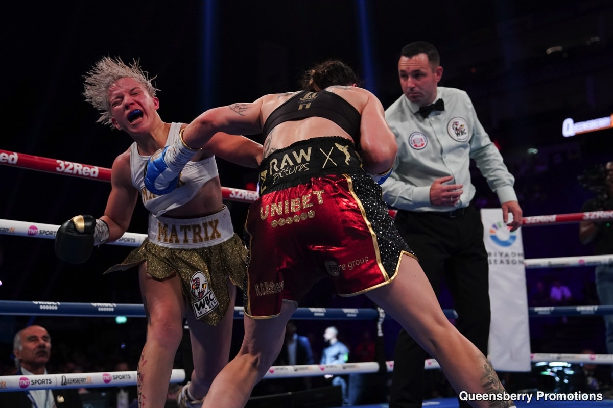 Derek Chisora - Joe Joyce Live Results from London - Boxing Image