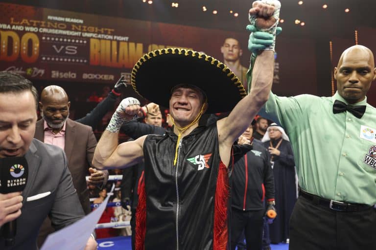 Photo Credit: Golden Boy Promotions/Cris Esqueda