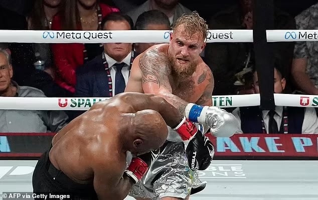 Jake Paul Carries Mike Tyson To Snoozy Defeat-- But At Least It Wasn’t A PPV - Boxing Image